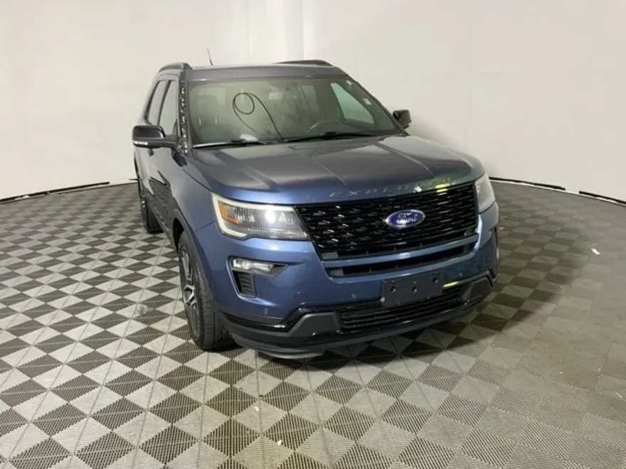 2018 Ford Explorer Sport photo 1
