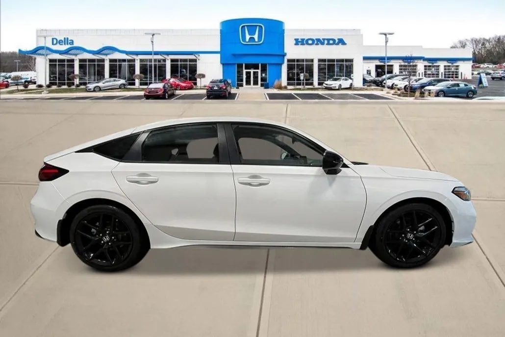 2026 Honda Civic Hatchback Hybrid Sport photo 1