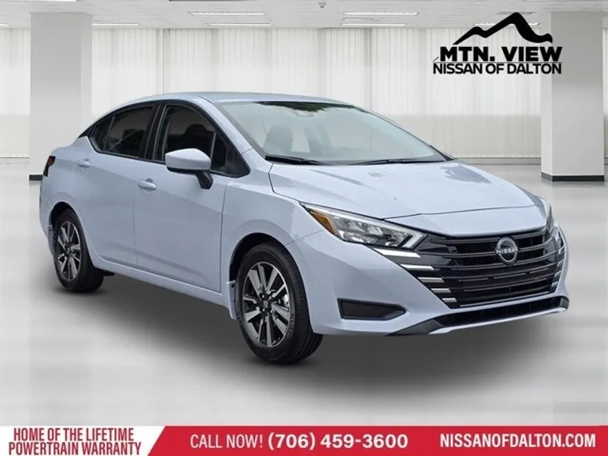 2025 Nissan Versa SV photo 1