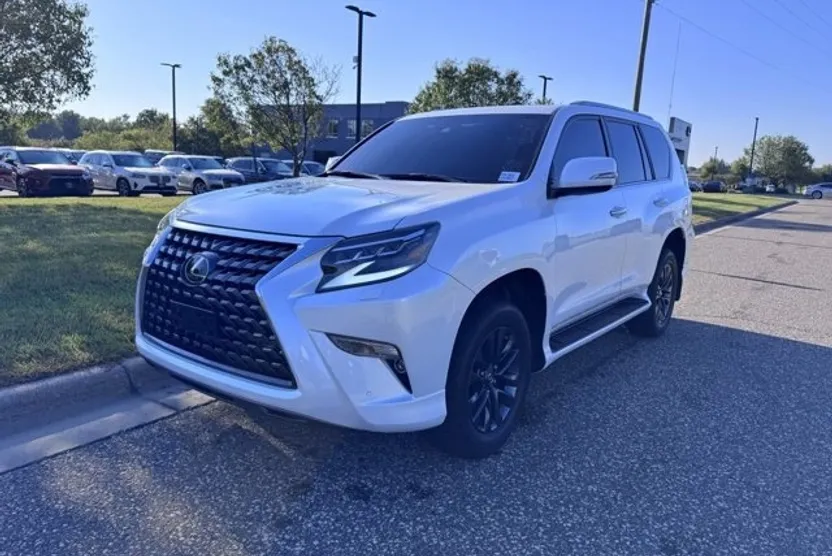 2023 Lexus GX 460 photo 1