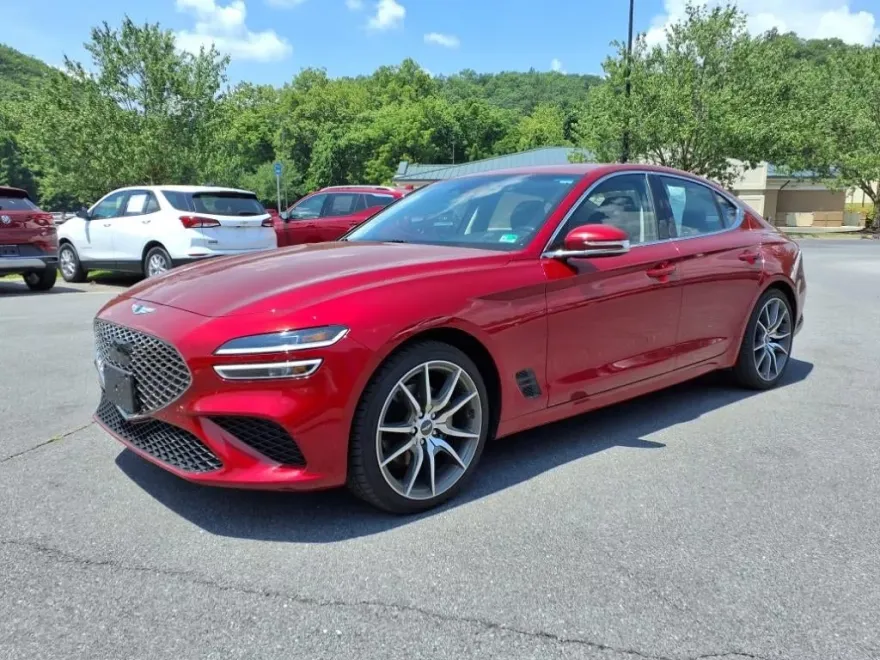 2023 Genesis G70 2.0T photo 1
