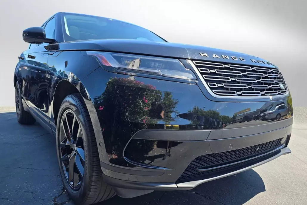 2025 Land Rover Range Rover Velar S photo 1