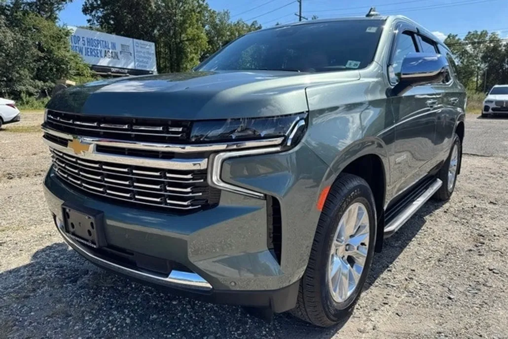 2024 Chevrolet Tahoe Premier photo 1