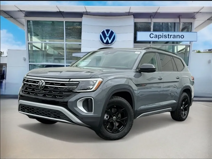 2025 Volkswagen Atlas Peak Edition SE photo 1