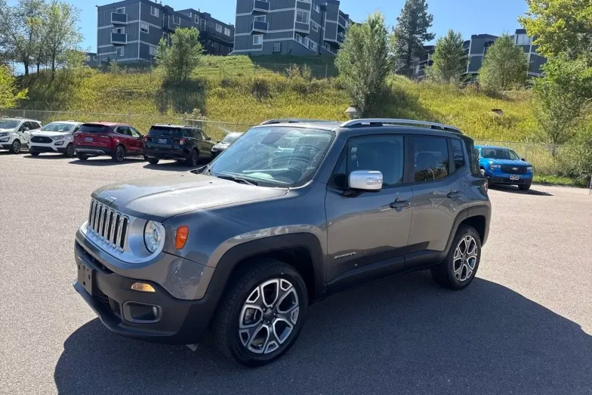 2017 Jeep Renegade Limited photo 1