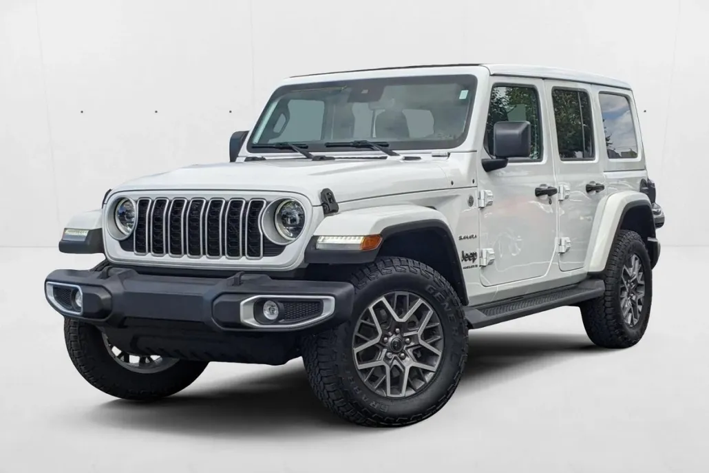 2024 Jeep Wrangler Sahara photo 1