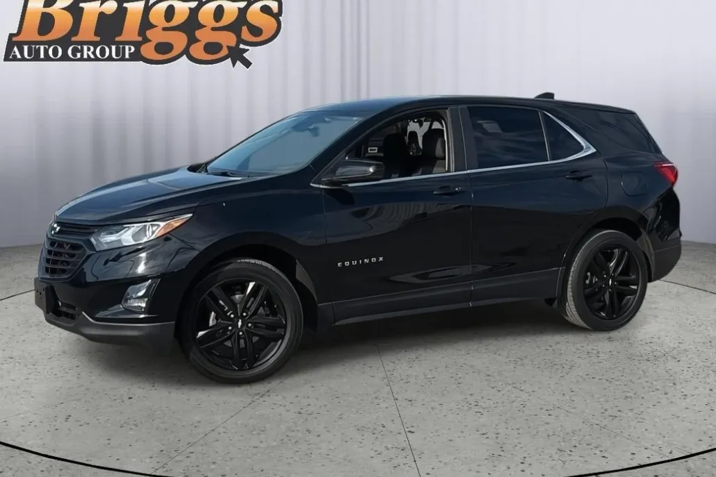 2021 Chevrolet Equinox LT photo 1