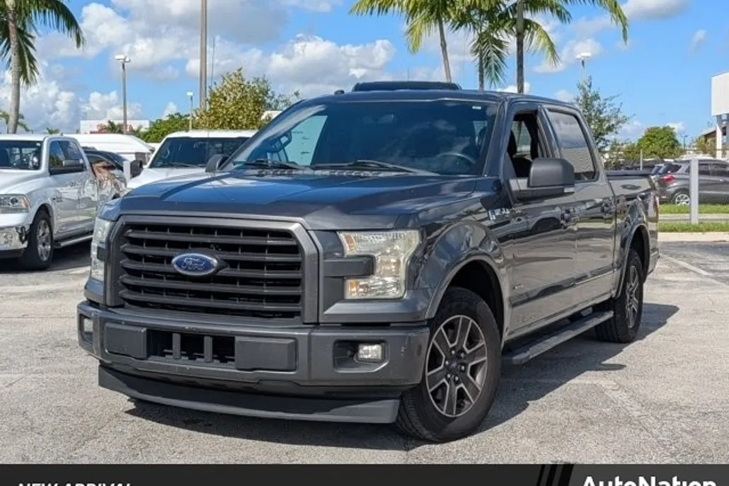 2017 Ford F-150 XLT photo 1