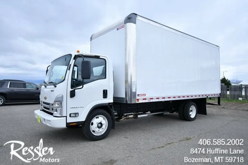 2024 Chevrolet Silverado 4500HD photo 1