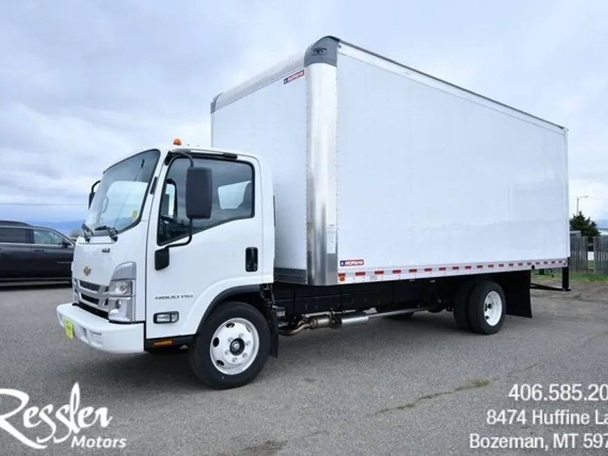 2024 Chevrolet Silverado 4500HD photo 1