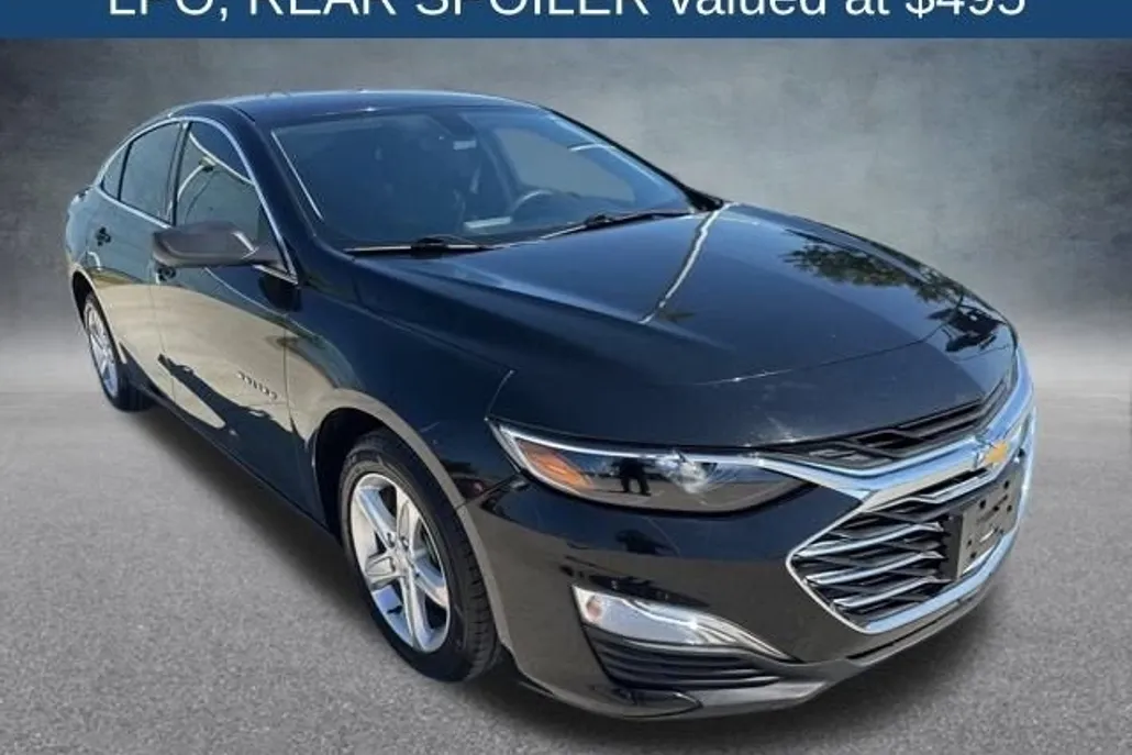 2022 Chevrolet Malibu LS photo 1
