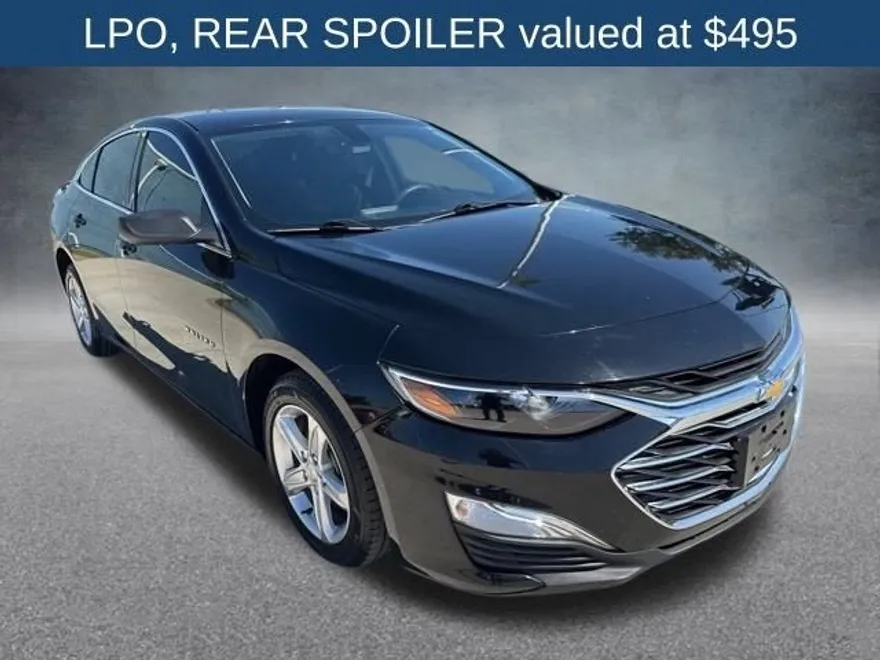 2022 Chevrolet Malibu LS photo 1