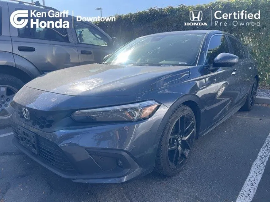 2022 Honda Civic Hatchback Sport Touring photo 1