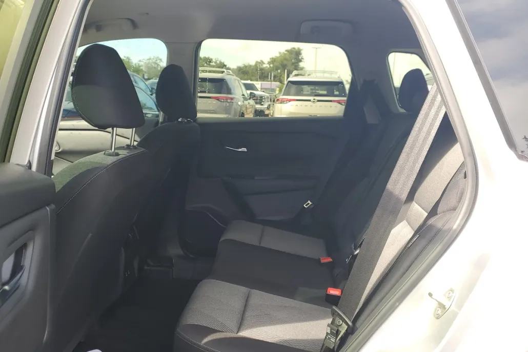 2024 Nissan Rogue SV photo 1
