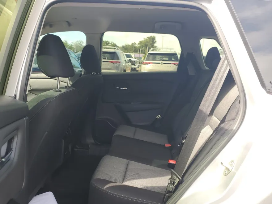 2024 Nissan Rogue SV photo 1