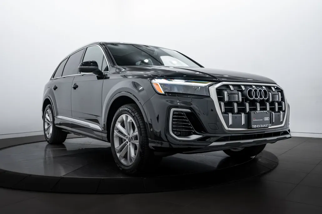 2025 Audi Q7 Premium Plus photo 1