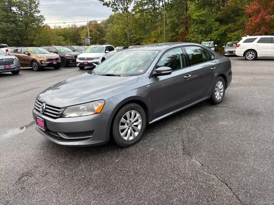 2015 Volkswagen Passat Wolfsburg Edition photo 1