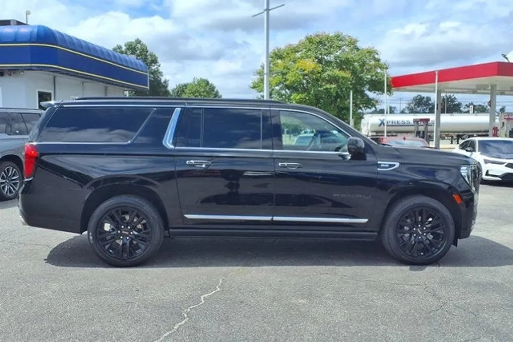 2023 Gmc Yukon XL Denali photo 1