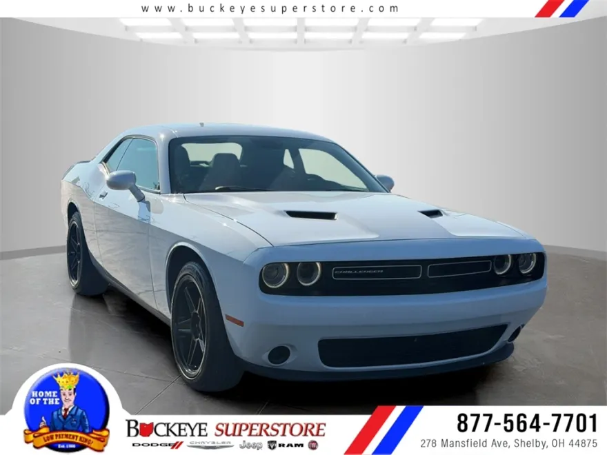 2019 Dodge Challenger SXT photo 1