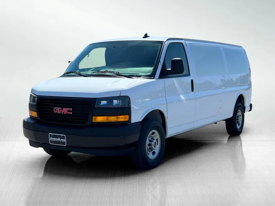 2023 Gmc Savana Cargo 2500 photo 1