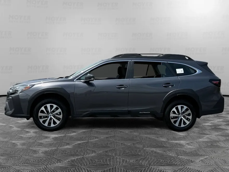 2025 Subaru Outback Base photo 1