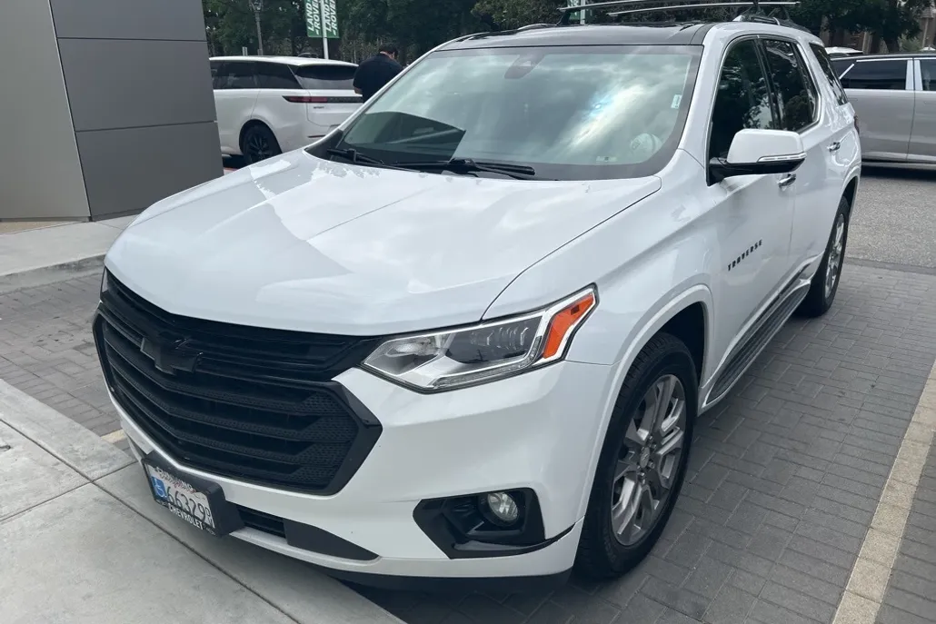 2019 Chevrolet Traverse Premier photo 1