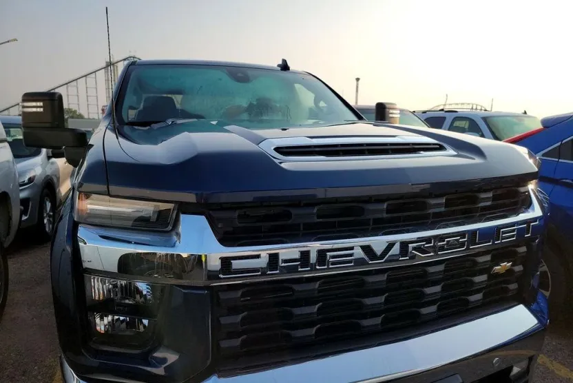 2021 Chevrolet Silverado 2500HD LT photo 1