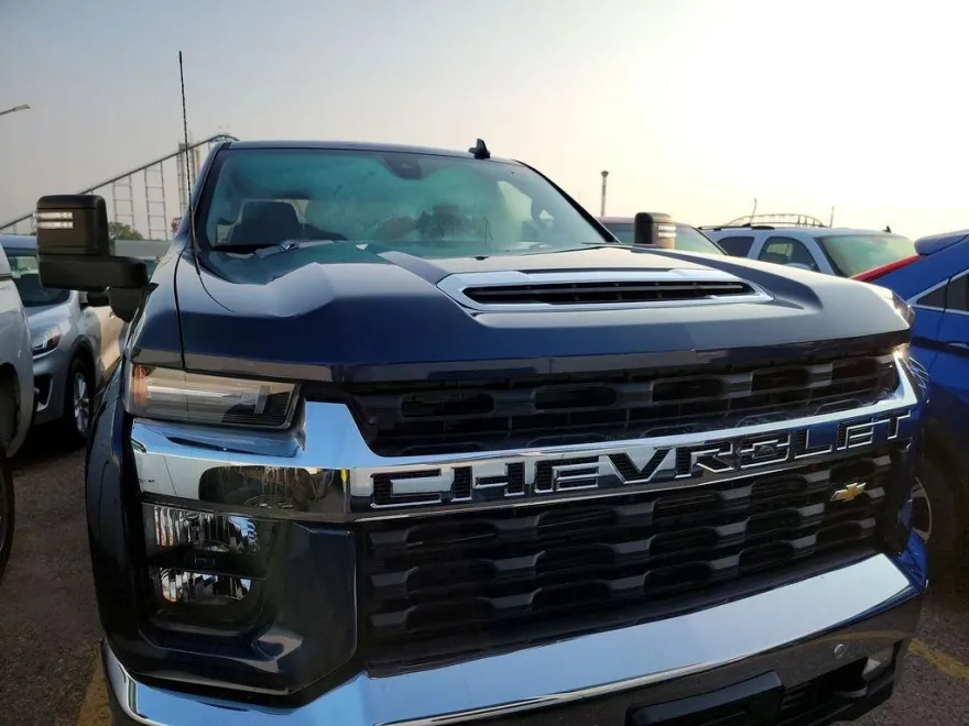 2021 Chevrolet Silverado 2500HD LT photo 1