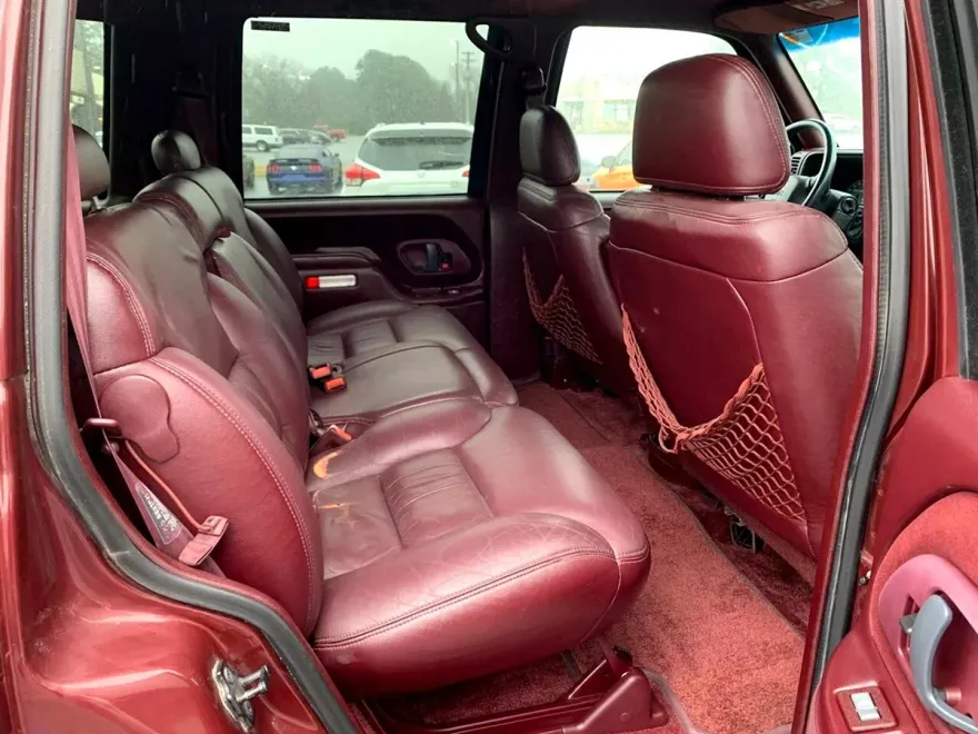 1998 Gmc Yukon photo 15