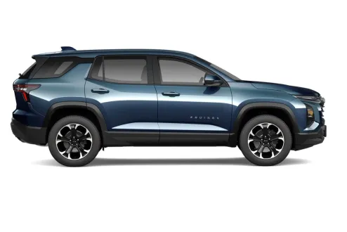 2026 Chevrolet Equinox LT photo 3