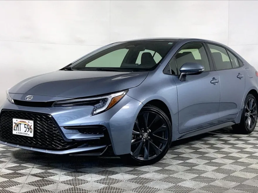 2024 Toyota Corolla SE photo 1