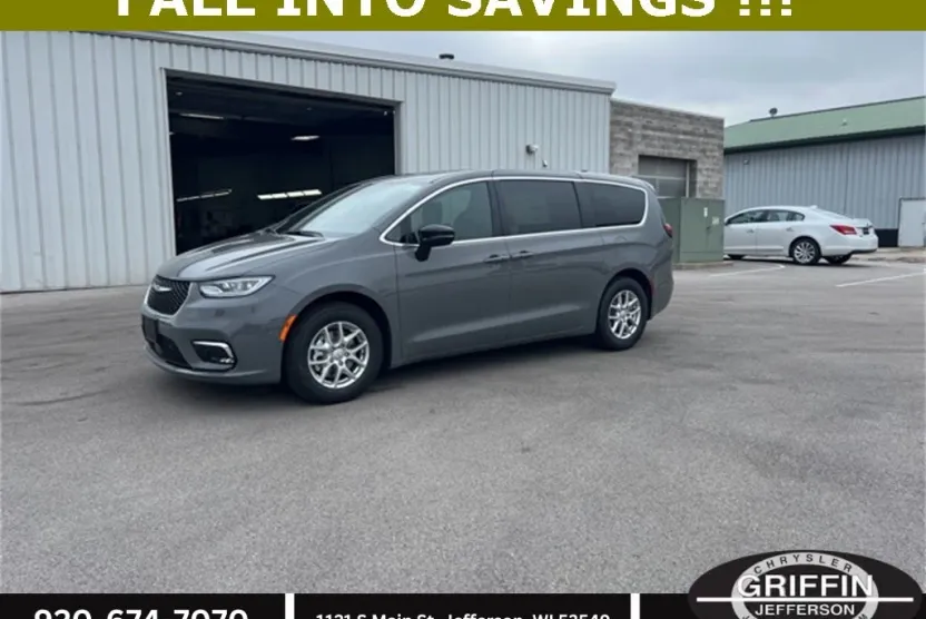 2025 Chrysler Pacifica photo 1