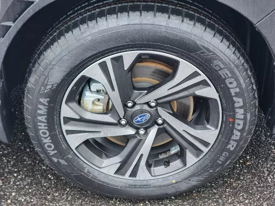 2024 Subaru Crosstrek Premium photo 1
