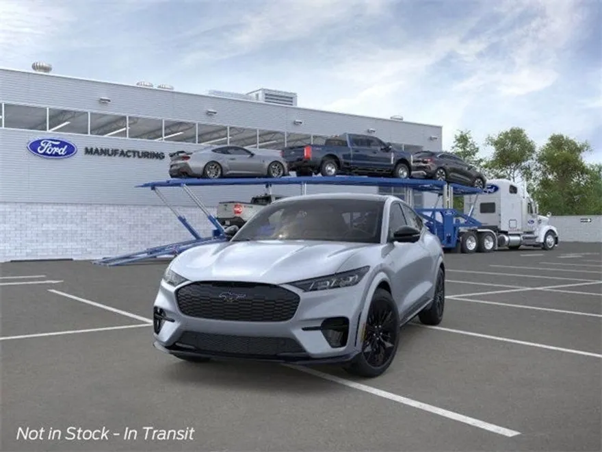 2025 Ford Mustang Mach-E GT photo 1