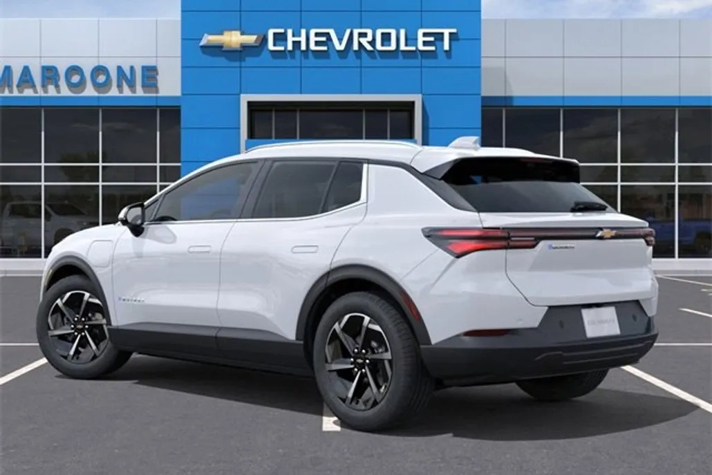 2026 Chevrolet Equinox EV 1LT photo 1
