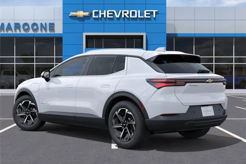 2026 Chevrolet Equinox EV 1LT photo 1