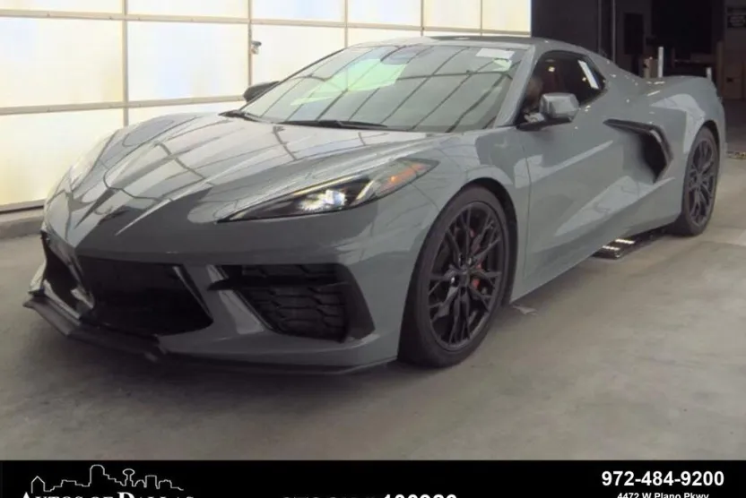 2025 Chevrolet Corvette Stingray Convertible photo 1