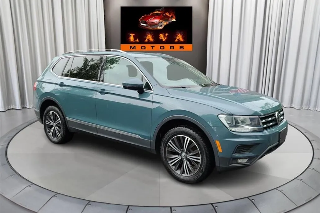 2019 Volkswagen Tiguan SEL photo 1