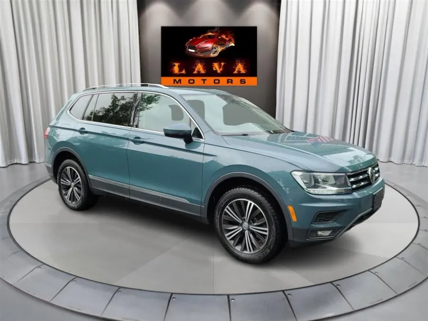 2019 Volkswagen Tiguan SEL photo 1