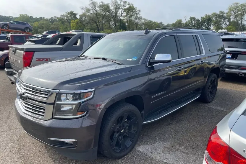 2018 Chevrolet Suburban Premier photo 1