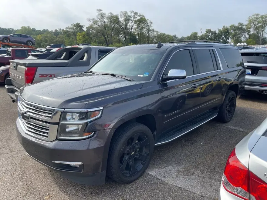 2018 Chevrolet Suburban Premier photo 1