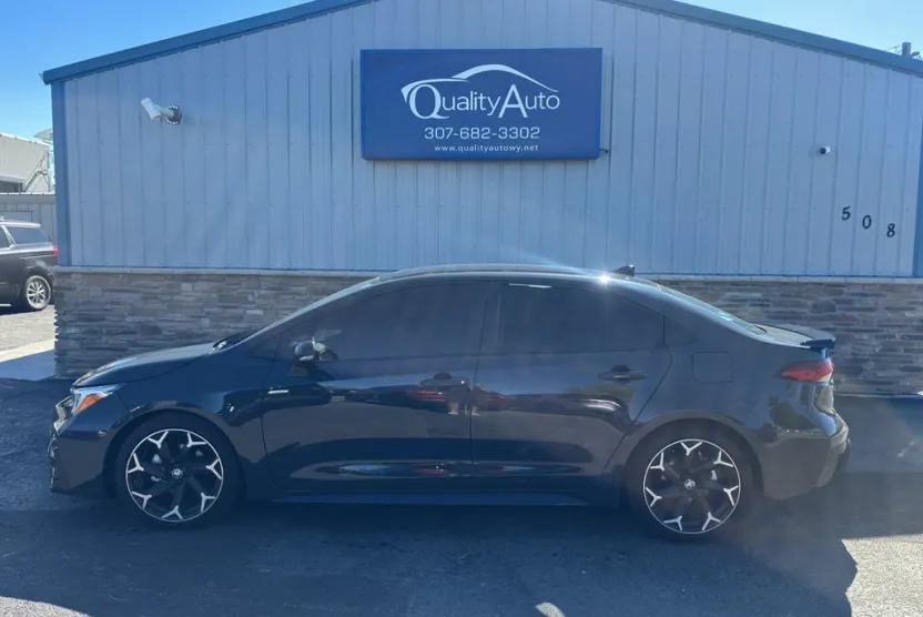 2025 Toyota Corolla SE photo 1