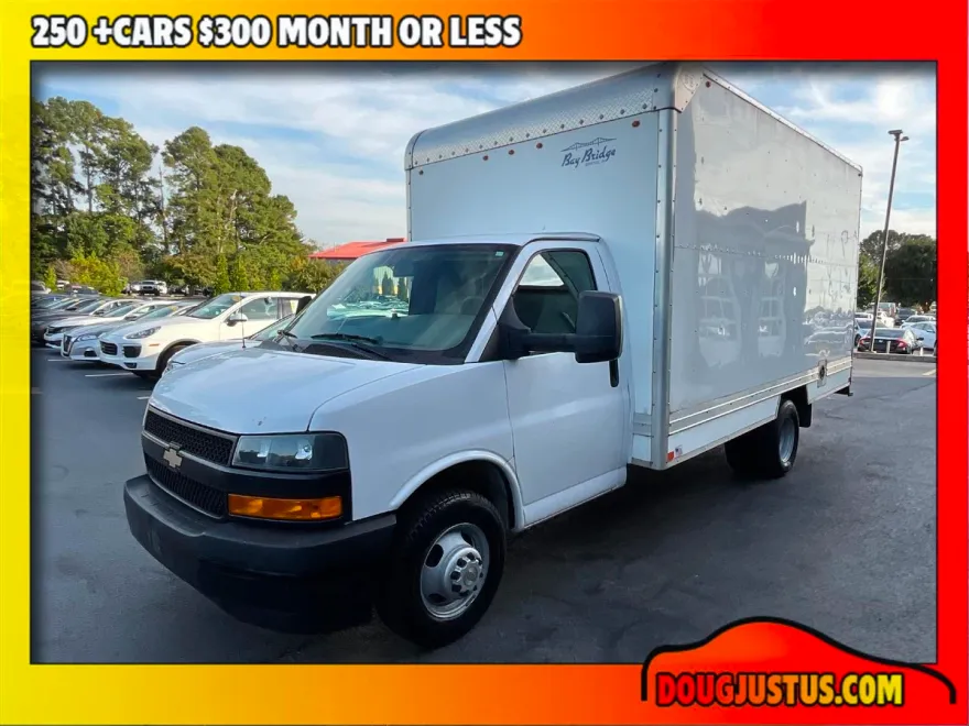 2019 Chevrolet Express 3500 Cutaway photo 1