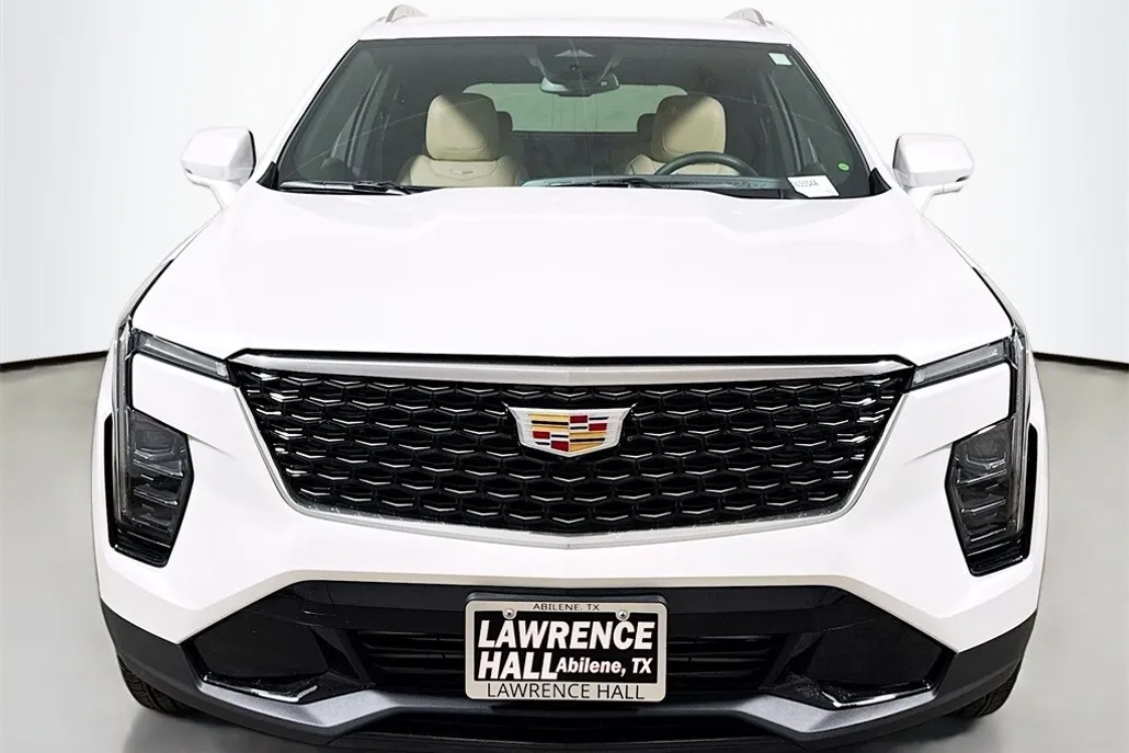 2025 Cadillac XT4 Premium Luxury photo 1