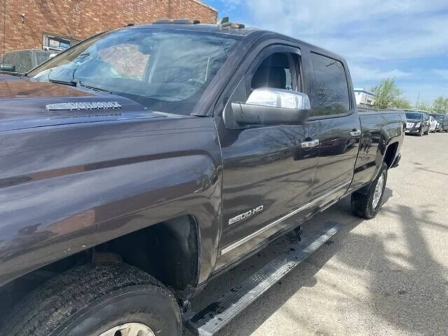 2015 Chevrolet Silverado 2500HD LTZ photo 1