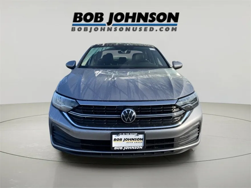 2023 Volkswagen Jetta 1.5T SE photo 1
