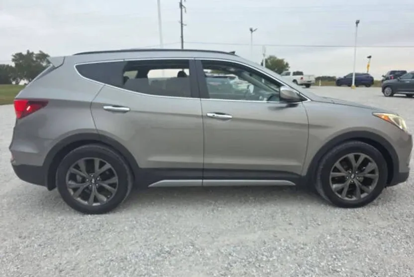 2017 Hyundai Santa Fe Sport 2.0T Ultimate photo 1