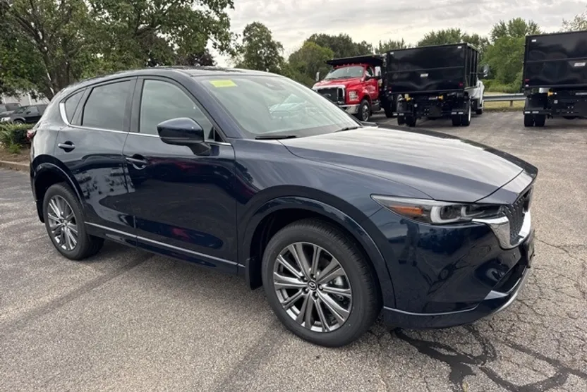 2025 Mazda CX-5 2.5 Turbo Signature photo 1