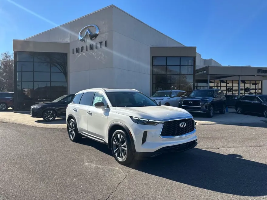 2025 Infiniti QX60 Luxe photo 1