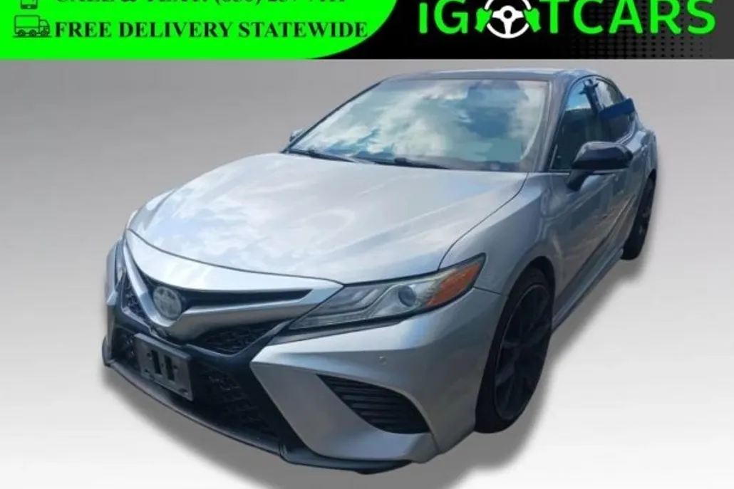 2018 Toyota Camry XSE photo 1